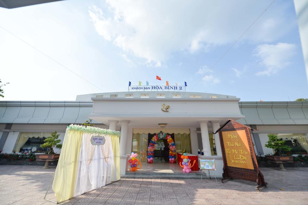 Hoa Binh 2 Hotel Long Xuyên المظهر الخارجي الصورة