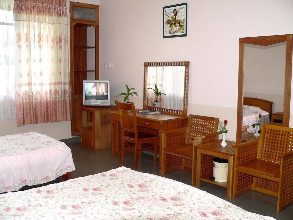 Hoa Binh 2 Hotel Long Xuyên المظهر الخارجي الصورة